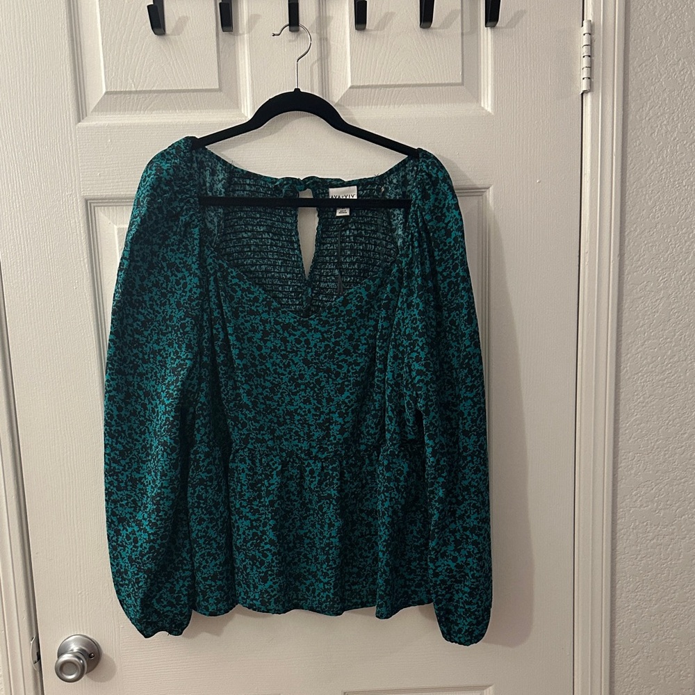 Ava and Viv Green Peplum Top